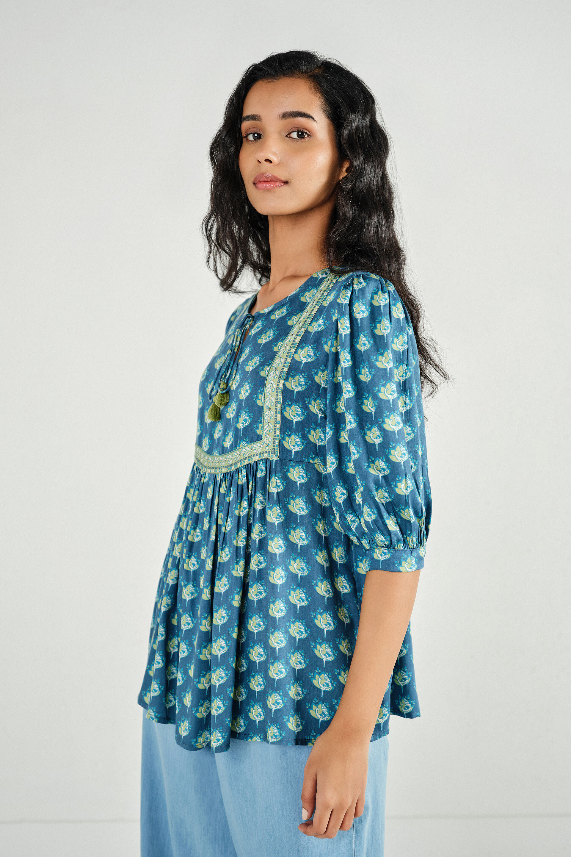 Dancing Peacock Top, Blue, image 3